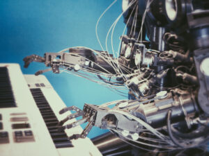 Roboter spielt Piano